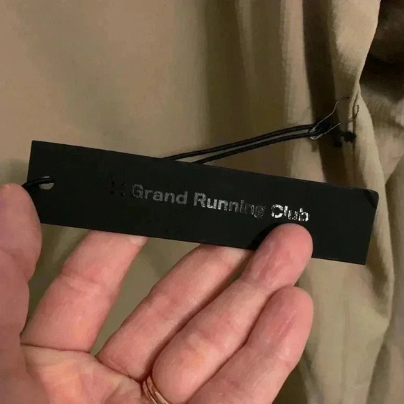 NWT Grand Running Club Marco Jacket in Taupe/Oatmeal/Tan, Mens size Large - Picture 9 of 10